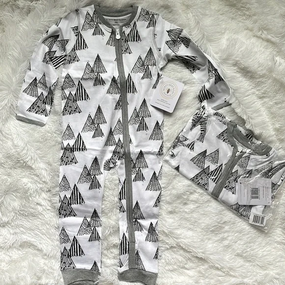 Burt’s Bees Baby Zipper Rompers - Picture 1 of 4